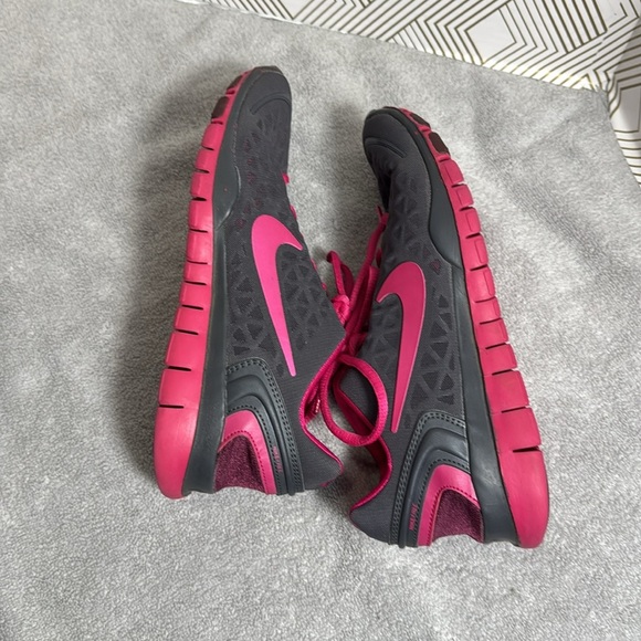 Nike Women's shoes Training Nike free fit 2 Black Pink Running Shoes 7.5 7 1/2 - Picture 7 of 12